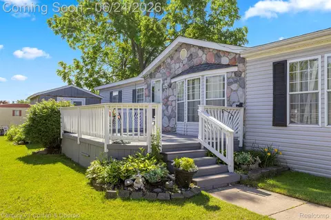 14142 Wilson Drive Wilson, Plymouth, MI 48170