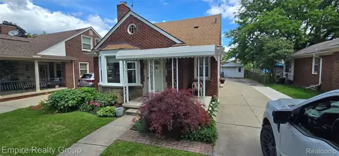 6130 Oakman Blvd, Dearborn, MI 48126