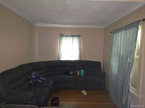 Living - 802 Marquette St, Flint, MI 48504 photo 1 of 1