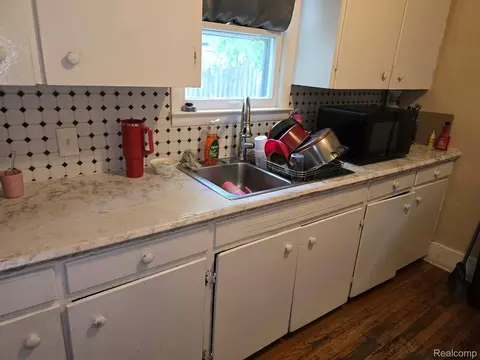 Kitchen - 802 Marquette St, Flint, MI 48504 photo 1 of 1