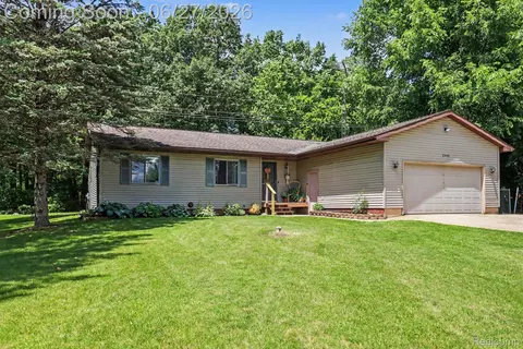 2905 German Rd, Oregon, MI 48421