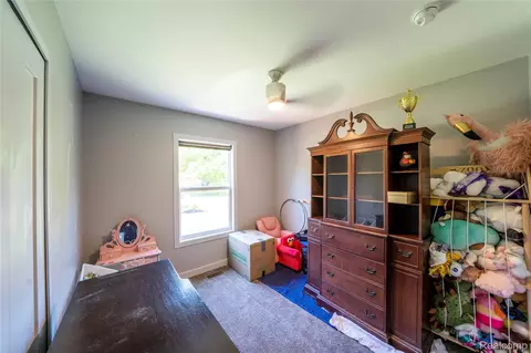 Bedroom - 12100 Wilson Dr, Ash, MI 48117 photo 5 of 6