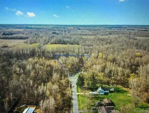 000 Springdale, Hartford, MI 49057