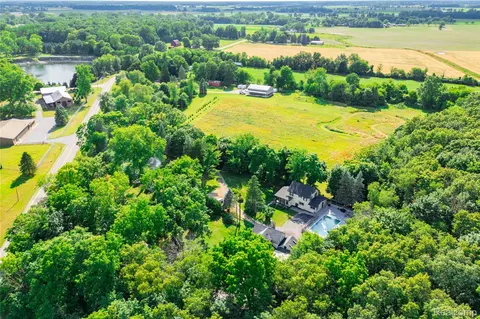 View/Area - 4860 Bluebush Rd, Monroe, MI 48162 photo 2 of 3