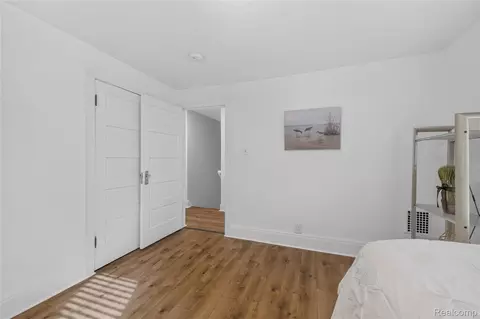 Bedroom - 4860 Bluebush Rd, Monroe, MI 48162 photo 4 of 6
