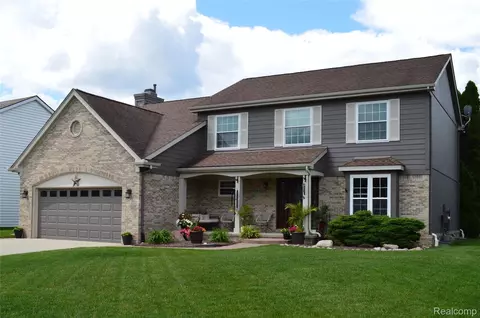5708 Berwick Ct, Independence, MI 48346