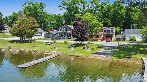 Exterior - 16059 Murray Rd, Argentine, MI 48418 photo 6 of 6