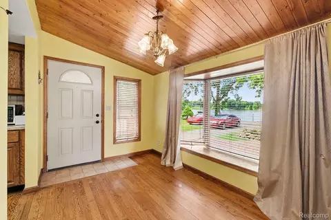 Entry Way - 16059 Murray Rd, Argentine, MI 48418 photo 1 of 1