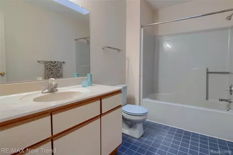 7252 Steeplechase Dr, Pittsfield, MI 48176 photo 28