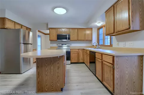 7252 Steeplechase Dr, Pittsfield, MI 48176 photo 12