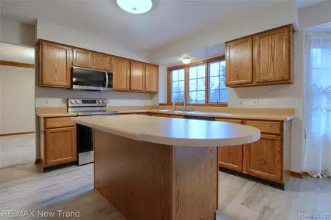7252 Steeplechase Dr, Pittsfield, MI 48176 photo 13