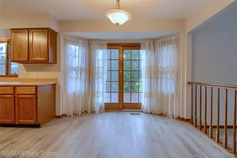 7252 Steeplechase Dr, Pittsfield, MI 48176 photo 11