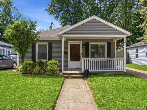 2204 Brockton Ave, Royal Oak, MI 48067