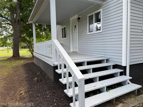 Exterior - 4249 Calkins Rd, Flint, MI 48532 photo 1 of 1