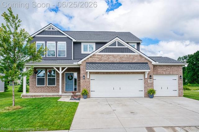 10066 Willow Oak Dr, Green Oak, MI 48116