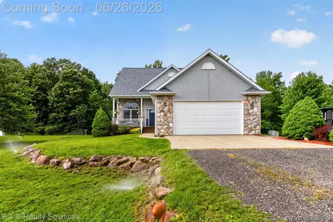 3097 Burnside Rd, North Branch, MI 48461