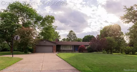 11879 Amherst Ct, Plymouth, MI 48170