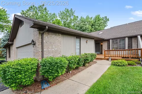 13311 Whittier Dr, Sterling Heights, MI 48312