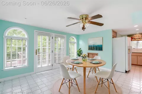 Dining - 764 Harcourt Rd, Grosse Pointe Park, MI 48230 photo 3 of 3