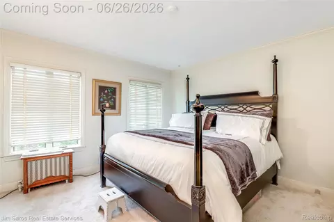 Bedroom - 764 Harcourt Rd, Grosse Pointe Park, MI 48230 photo 3 of 6
