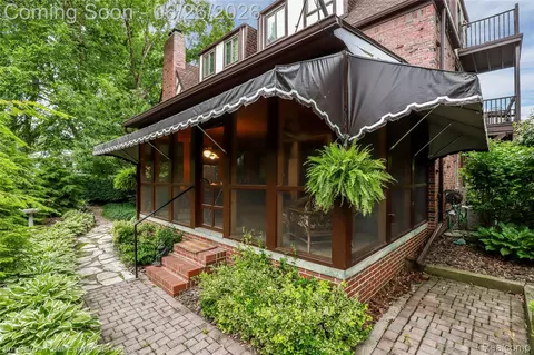 Exterior - 764 Harcourt Rd, Grosse Pointe Park, MI 48230 photo 8 of 9