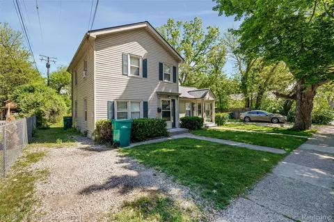 155 Dickenson St, Romeo, MI 48065