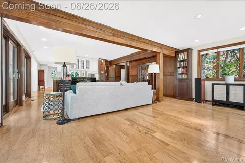 Living - 29498 E River Rd, Grosse Ile, MI 48138 photo 1 of 1