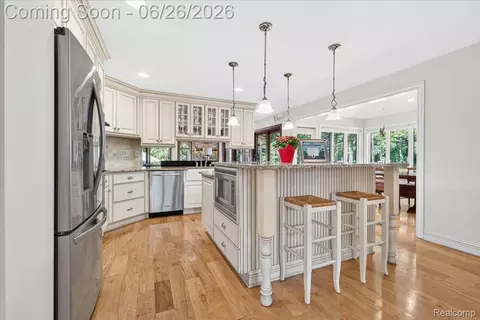 Kitchen - 29498 E River Rd, Grosse Ile, MI 48138 photo 1 of 2