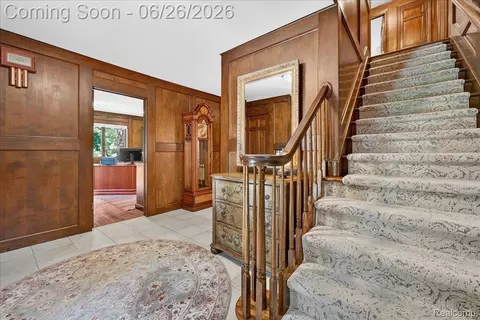 Entry Way - 29498 E River Rd, Grosse Ile, MI 48138 photo 2 of 6