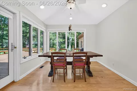 Dining - 29498 E River Rd, Grosse Ile, MI 48138 photo 3 of 4