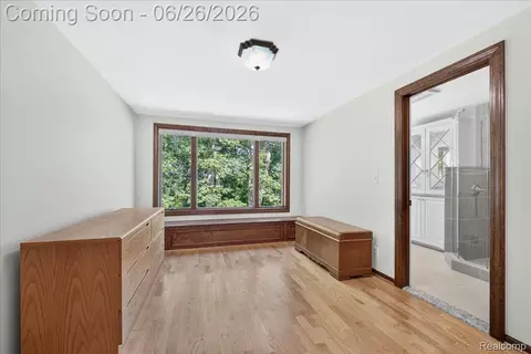 Bedroom - 29498 E River Rd, Grosse Ile, MI 48138 photo 5 of 5
