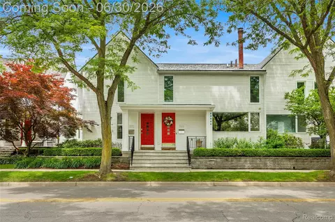 366 W Brown St, Birmingham, MI 48009