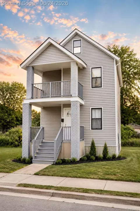 13500 Fenelon St, Hamtramck, MI 48212