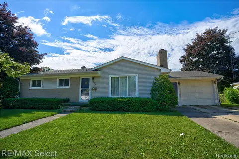 574 Poplar St, Clio, MI 48420