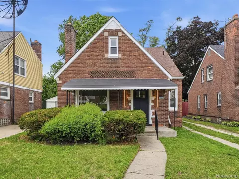 16835 Lesure St, Detroit, MI 48235
