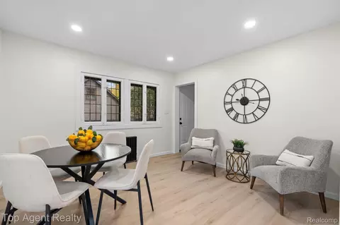 Other - 784 Barrington Rd, Grosse Pointe, MI 48230 photo 3 of 18