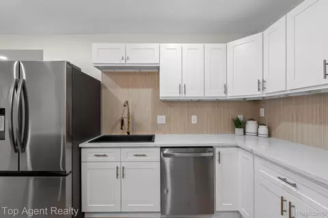 Other - 784 Barrington Rd, Grosse Pointe, MI 48230 photo 2 of 18