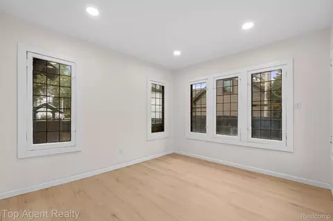 Other - 784 Barrington Rd, Grosse Pointe, MI 48230 photo 10 of 18