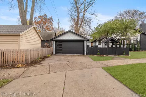 Other - 784 Barrington Rd, Grosse Pointe, MI 48230 photo 16 of 18
