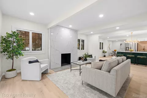 Other - 784 Barrington Rd, Grosse Pointe, MI 48230 photo 4 of 18