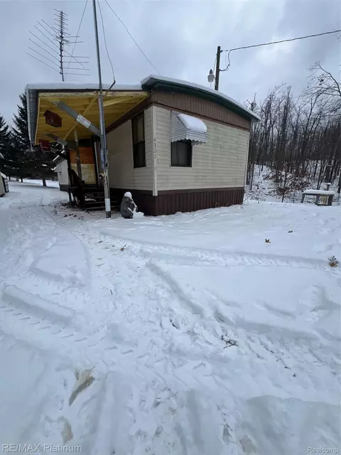 4125 Hubbard Lake Trl, Caledonia, MI 49747