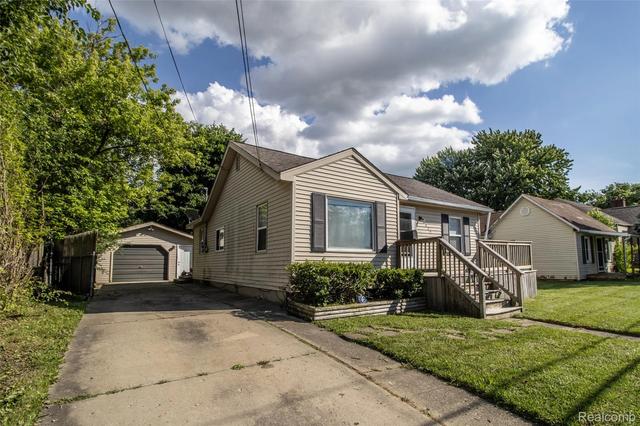 2829 Chicago Blvd, Flint, MI 48503