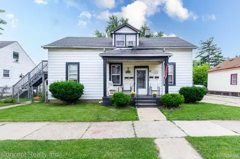 957 Park Ave, Lincoln Park, MI 48146