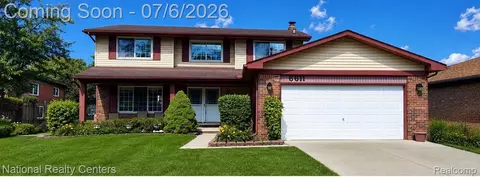 6611 Paul Revere Ln, Canton, MI 48187