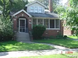 229 Chalmers St, Detroit, MI 48215