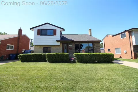 31203 Cooley Blvd, Westland, MI 48185
