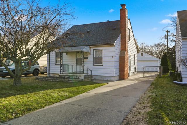 5844 Gilman St, Garden City, MI 48135