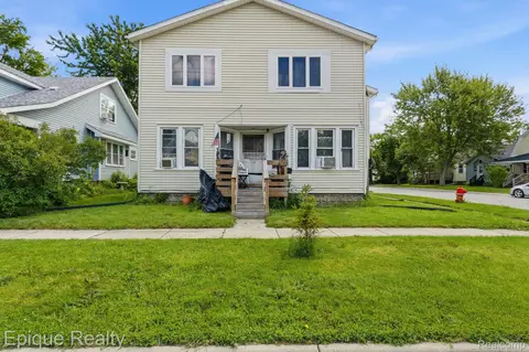 1334 13th St, Port Huron, MI 48060