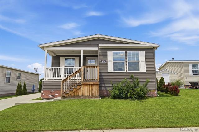 11766 Cedarbrook Dr, Green Oak, MI 48178