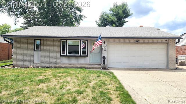 14585 Park St, Livonia, MI 48154